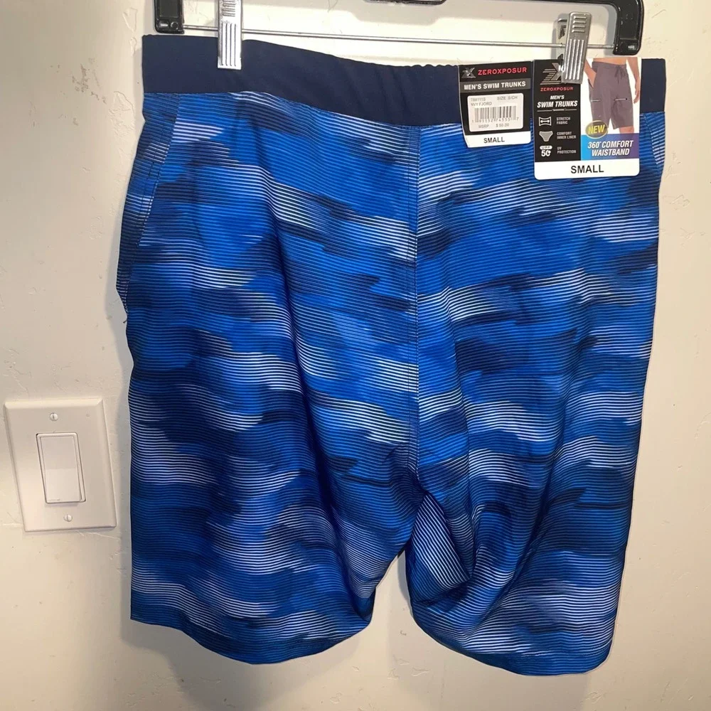 Zeroxposur Mens Swim Trunks Navy Fjord Blue Stripped Board Shorts Small